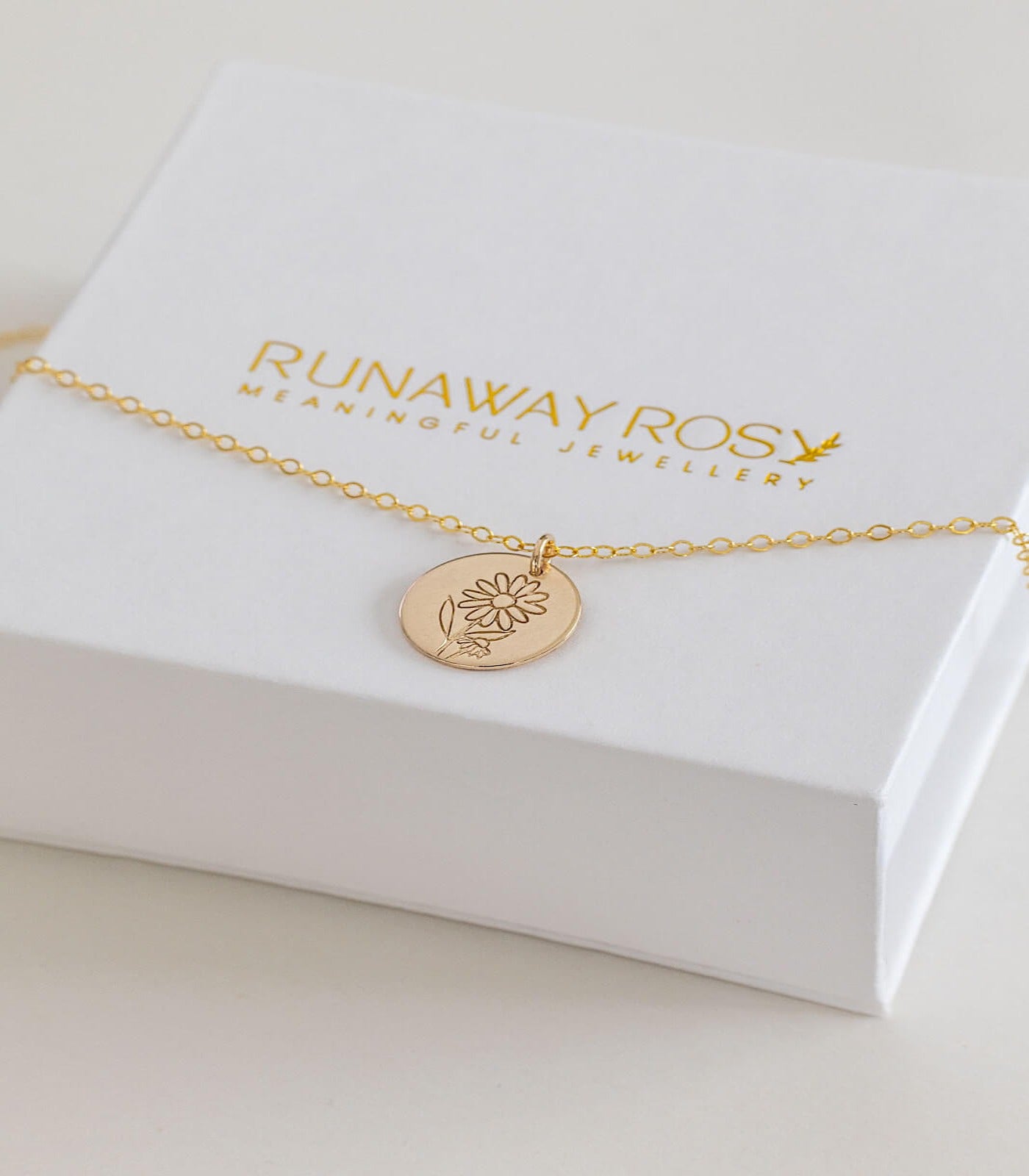 Daisy Birthflower necklace