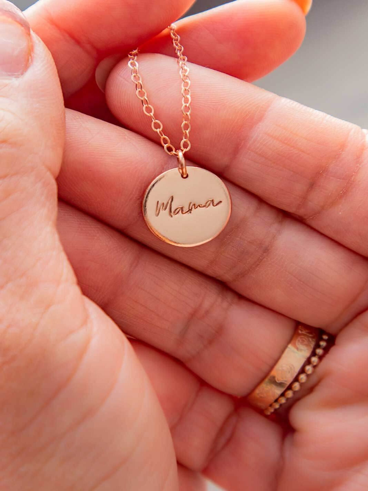 Mama - Motherhood necklace for mothers