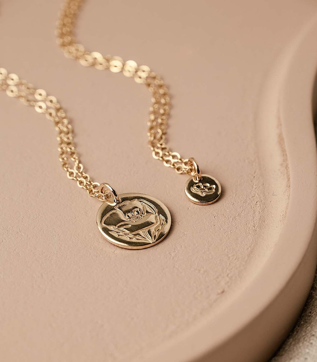 Mini Birth Flower Necklace – Personalised Flower Disc Pendant