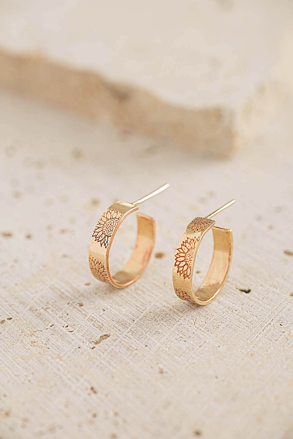 Brim - Hoop Earrings with Flowers and Symbols