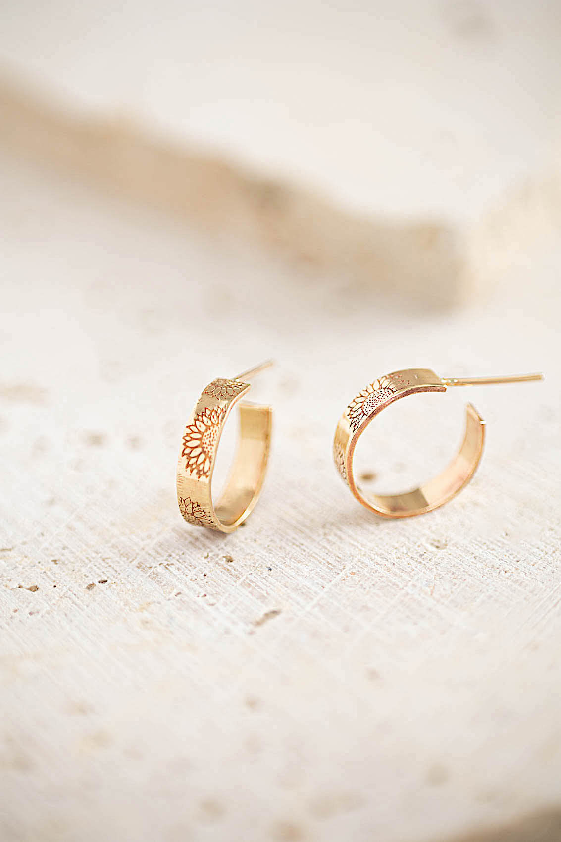 Brim - Hoop Earrings with Flowers and Symbols