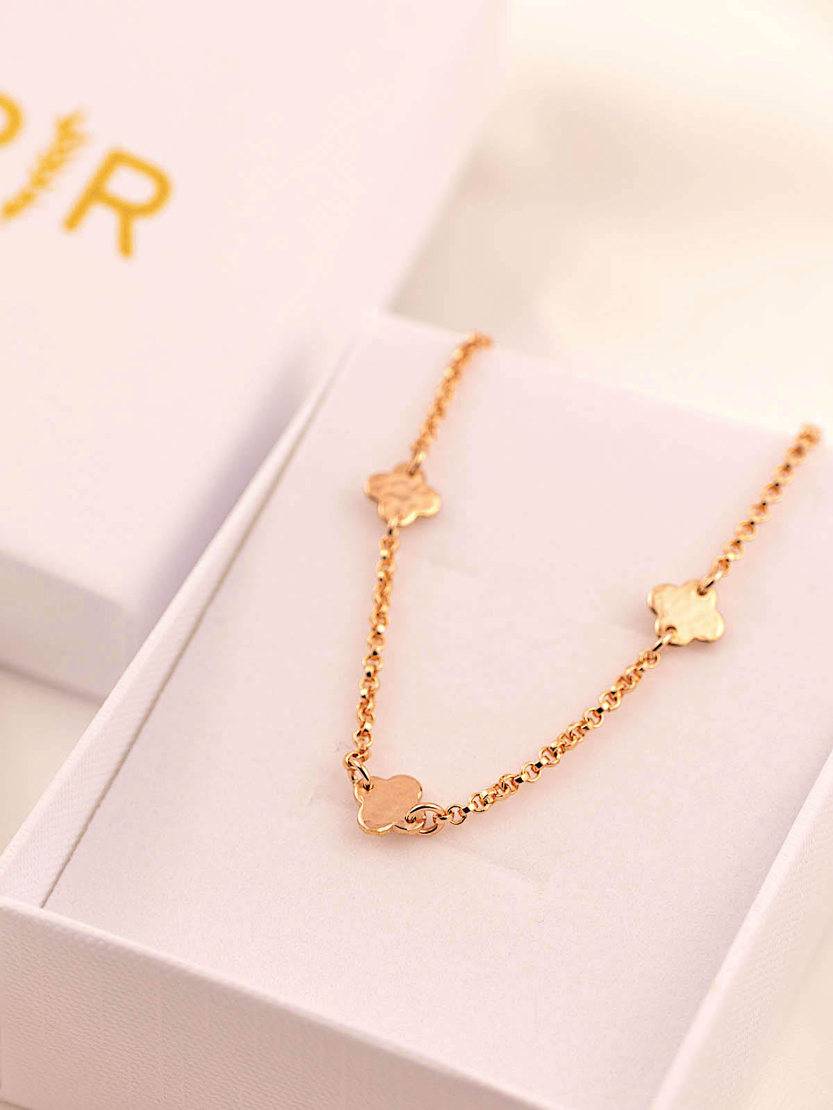 4 leaf clover rose gold bracelet