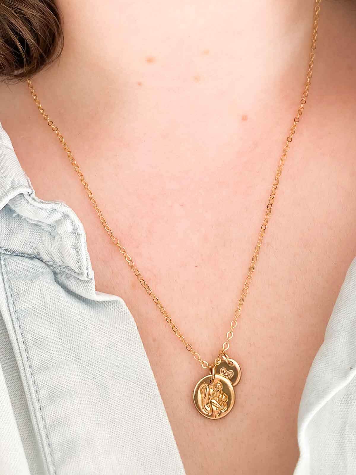 Mum Necklace in 18k Yellow Gold | El Mawardy Jewelry